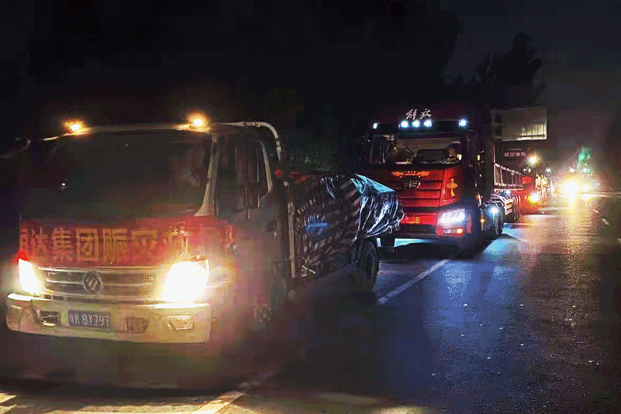 16292518176026.gif 2.gif